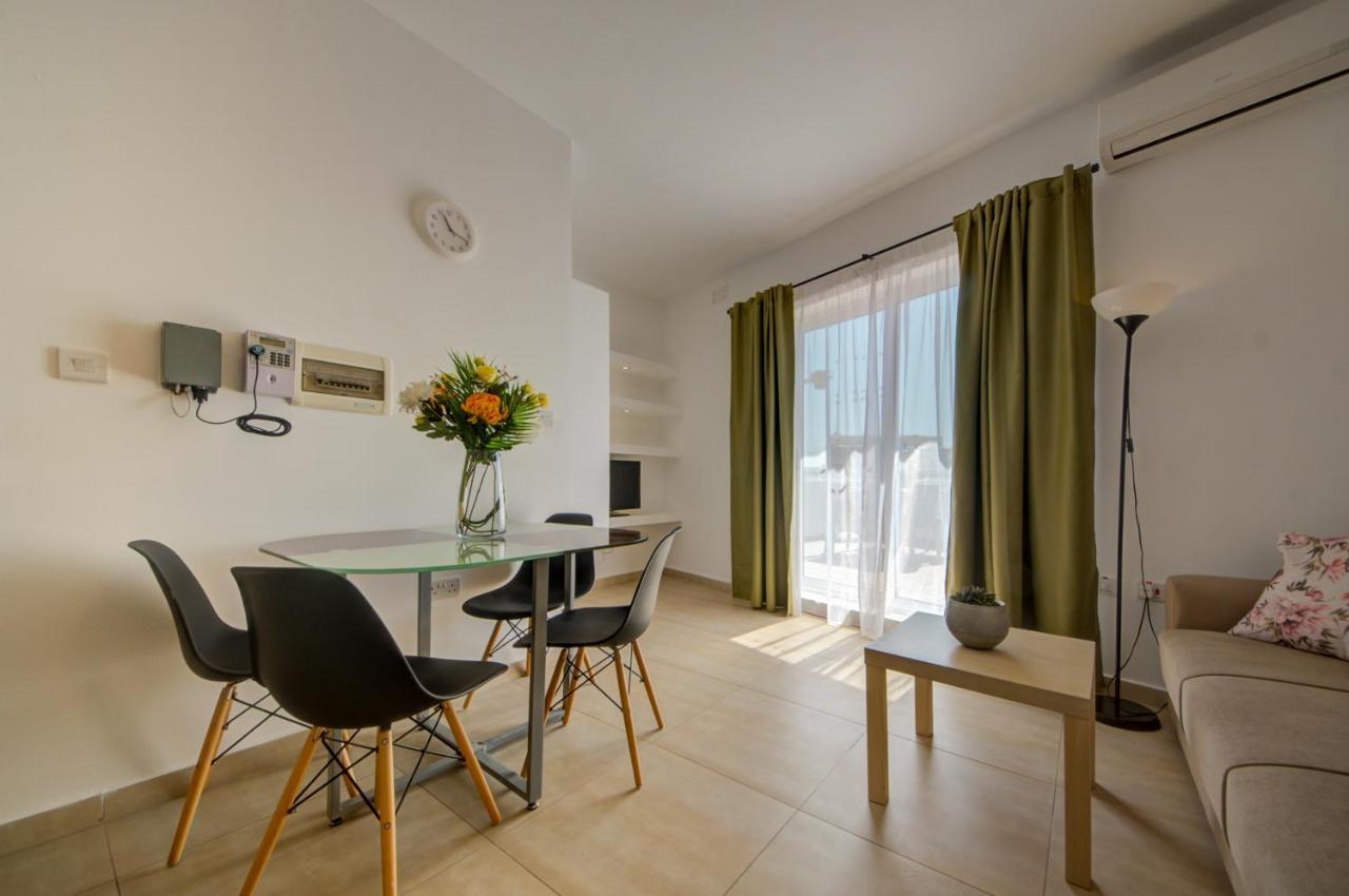 2 Bedroom Apts And Penthouse Close To Bugibba Promenade By Shortletsmalta Apartmán *